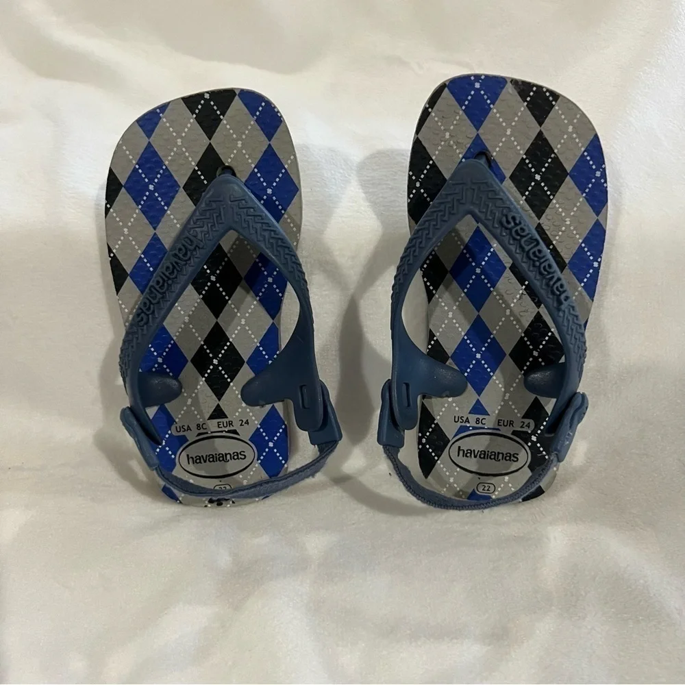 Havaianas Baby Brazil Logo Sandal in boys size 8